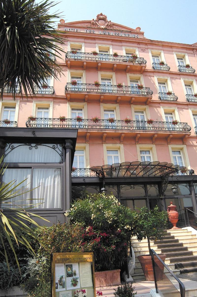 Grand Hotel Des Ambassadeurs Menton Exteriör bild