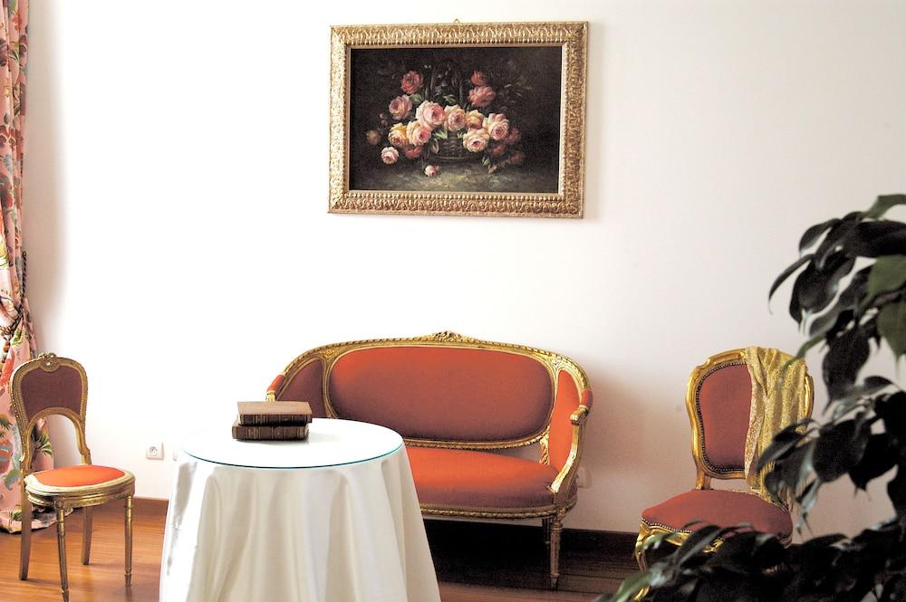 Grand Hotel Des Ambassadeurs Menton Exteriör bild