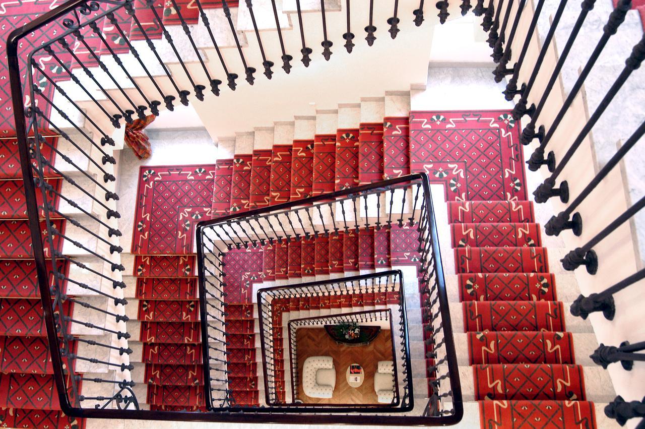 Grand Hotel Des Ambassadeurs Menton Exteriör bild