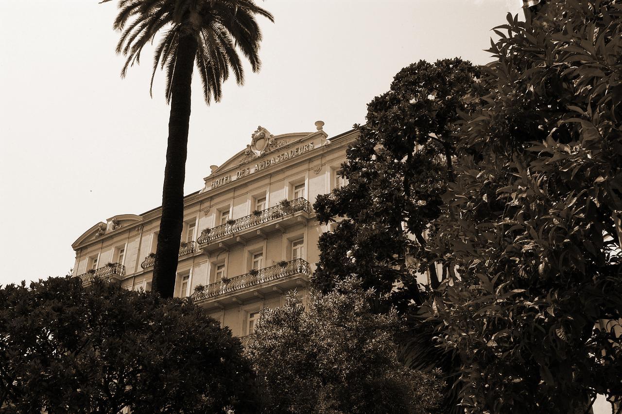 Grand Hotel Des Ambassadeurs Menton Exteriör bild