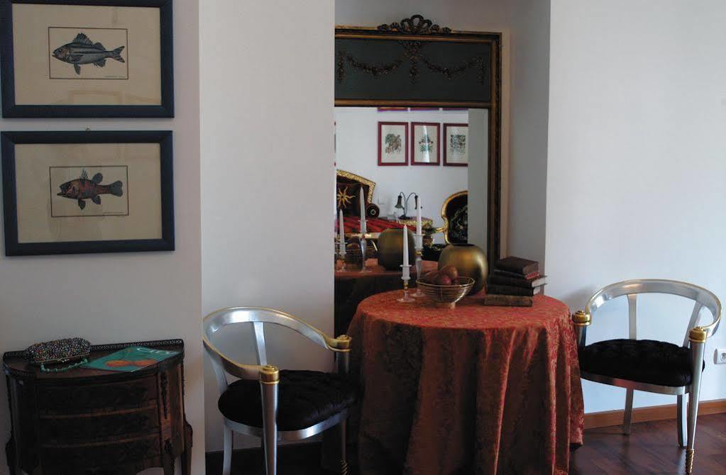 Grand Hotel Des Ambassadeurs Menton Exteriör bild
